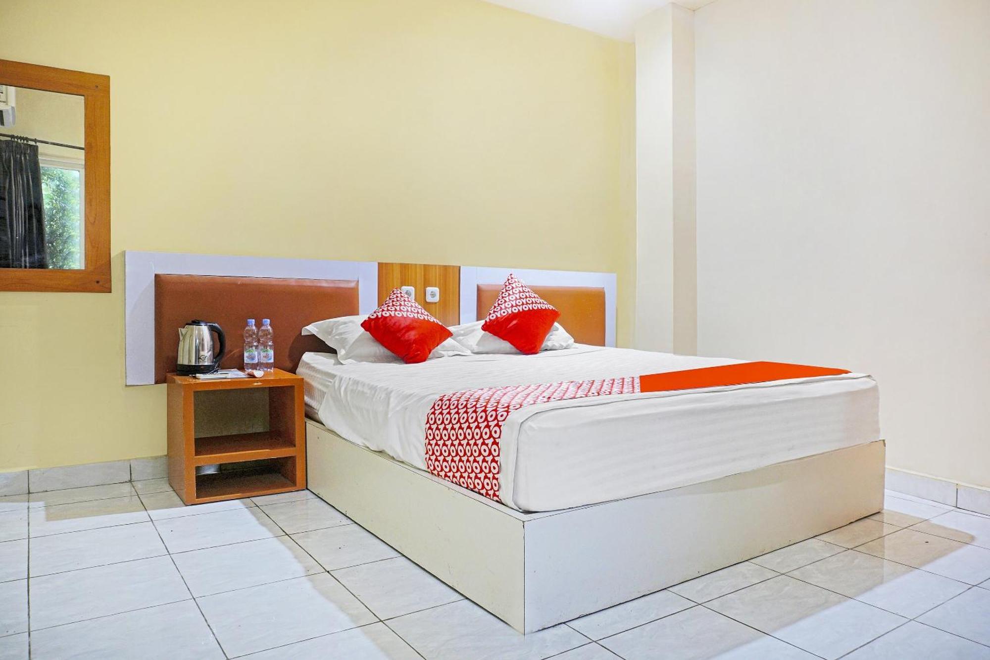 Collection O 91331 Hotel Grand Saota Soppeng Lalabata Exterior photo
